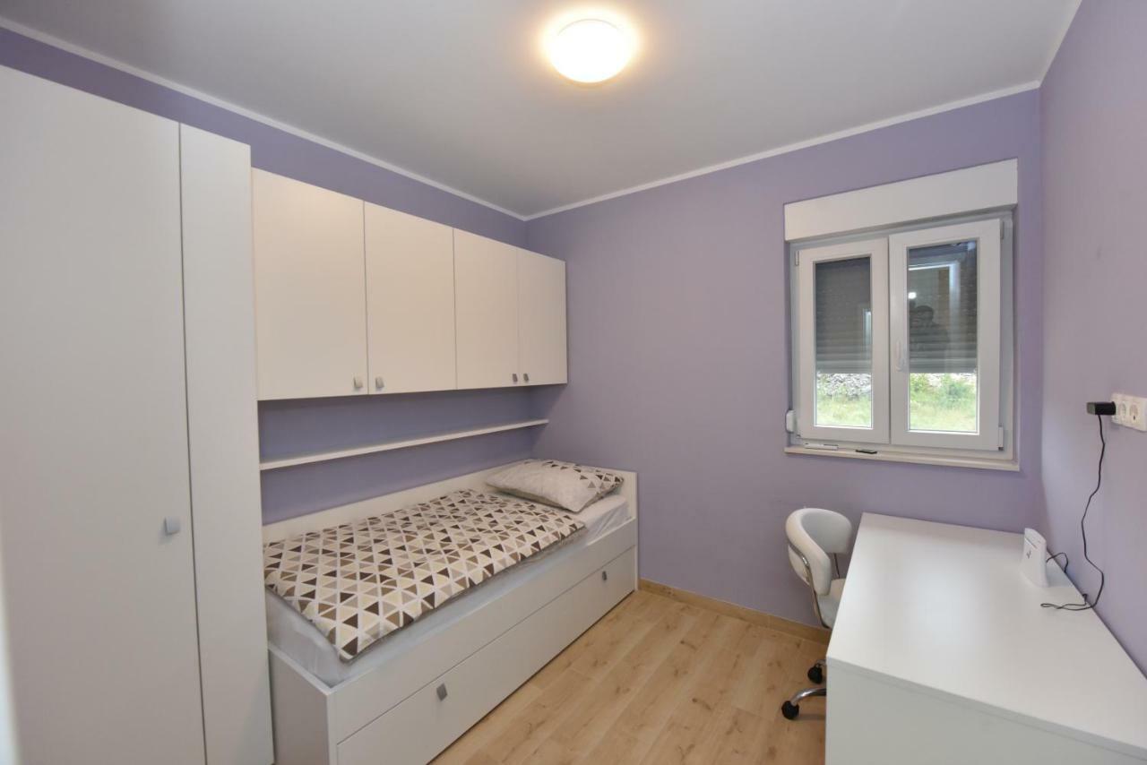 Family Apartments Podsolarsko Šibenik Esterno foto