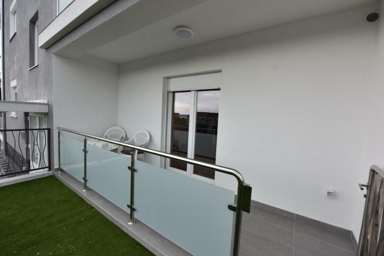 Family Apartments Podsolarsko Šibenik Esterno foto